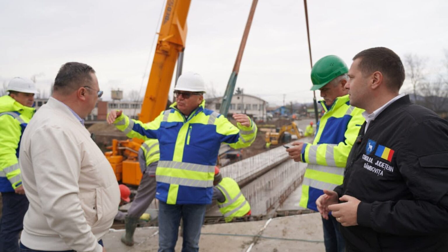 Lucrările la Podul peste Pârâul Bizdidel avansează,  primul obiectiv în execuție pe tronsonul Târgoviște – Sinaia din proiectul de modernizare a DN71