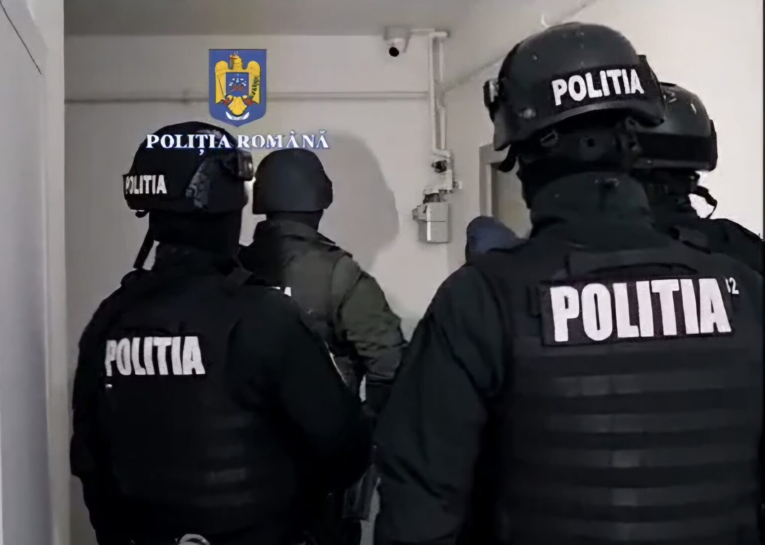 Percheziții în Dâmbovița într-un dosar de trafic de droguri de risc Percheziții în Dâmbovița într-un dosar de trafic de droguri de risc