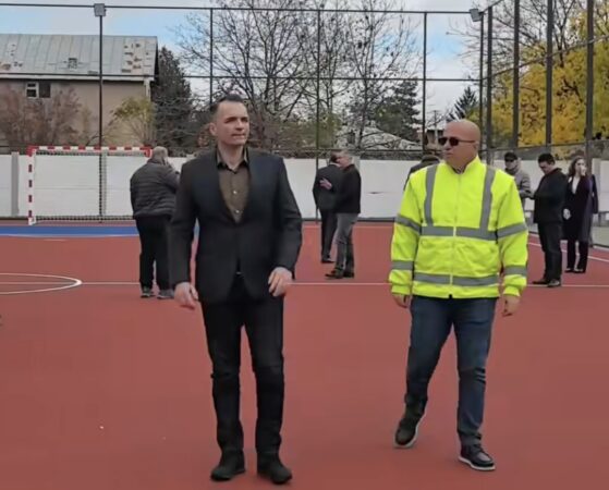 Școala Gimnazială "Radu cel Mare" din Târgoviște, transformată complet după modernizare, curte modernă și bază sportivă nouă