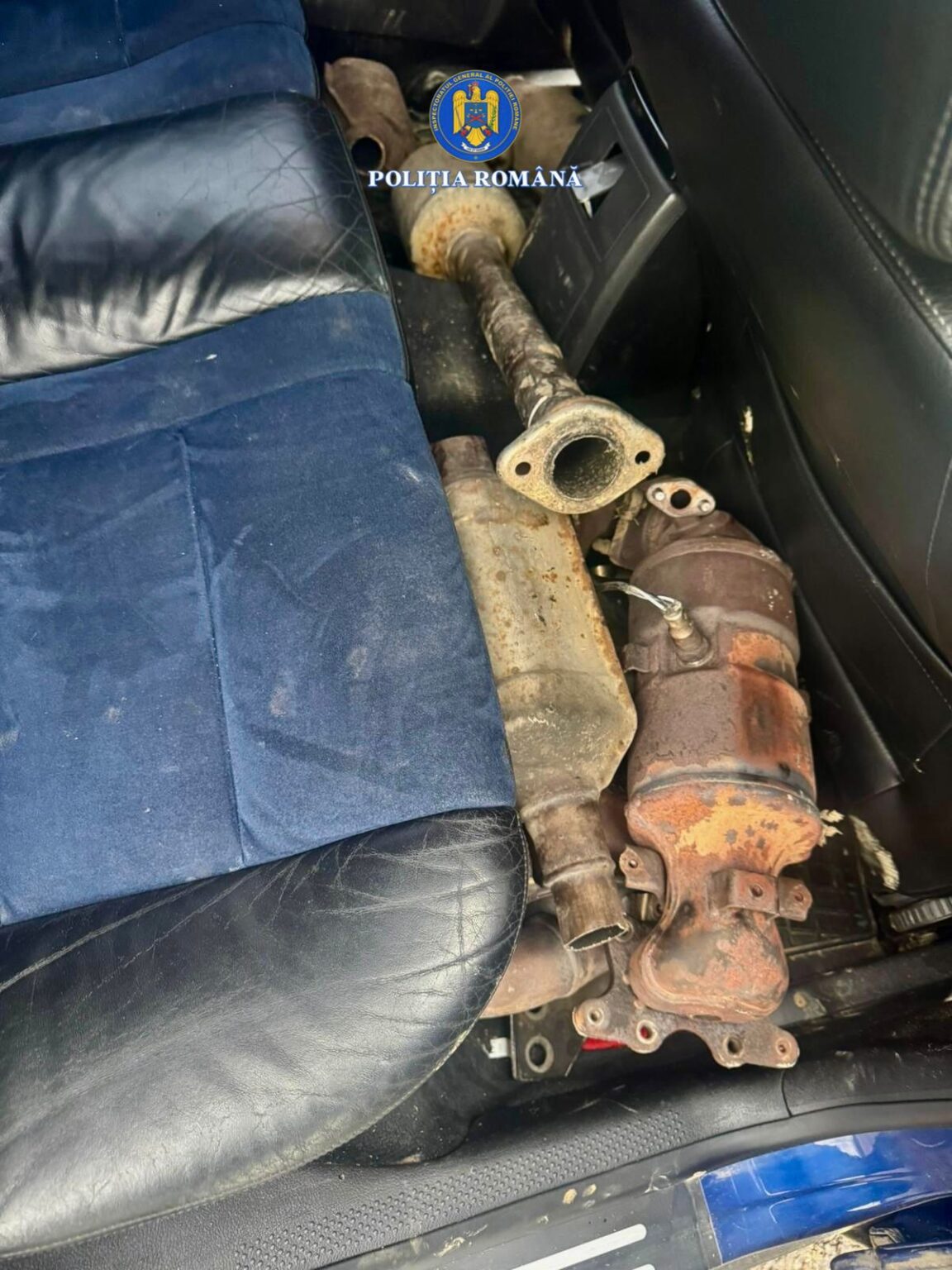 Transport ilegal de deșeuri, oprit de polițiști la Târgoviște