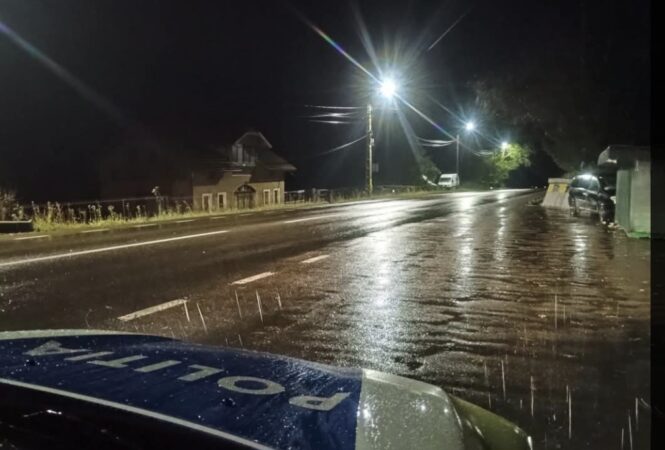 Vreme extremă în județul Dâmbovița: Ploi, vânt puternic, răcire accentuată și polei între 21 - 24 noiembrie 