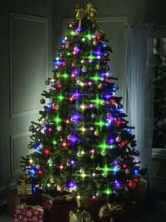 Pompierii avertizează: Bradul de Crăciun poate deveni o sursă de incendiu dacă nu respectăm regulile de siguranță Pompierii avertizează: Bradul de Crăciun poate deveni o sursă de incendiu dacă nu respectăm regulile de siguranță