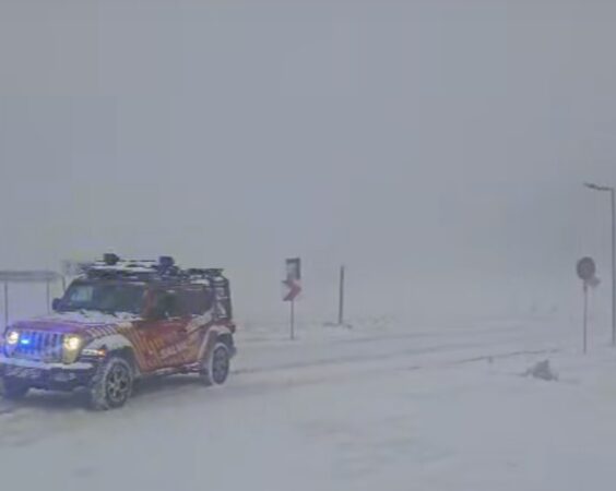 COD GALBEN de VÂNT PUTERNIC  în întreg județul Dâmbovița: Avertisment de la  Salvamont Dâmbovița pentru zona Padina–Peștera