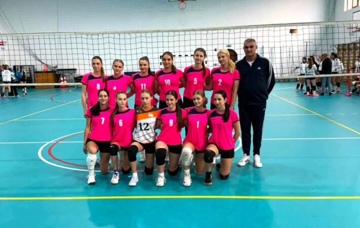 CSȘ Târgoviște, trei victorii din trei meciuri! Parcurs perfect la Turneul II al Campionatului Național de Volei U19 Feminin