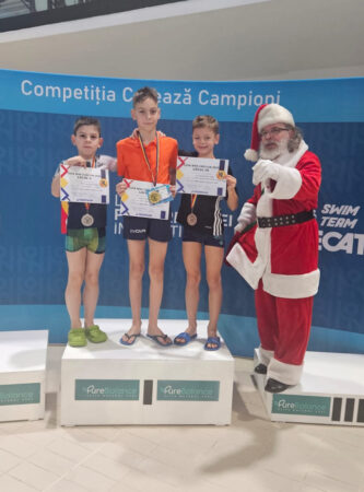 Cupa Moș Crăciun 2025: Tinerii înotători din Târgoviște au strălucit  la Otopeni