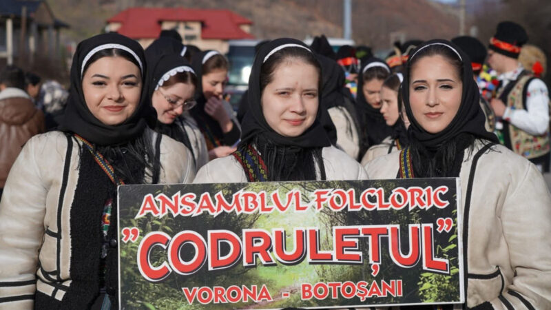 Festivalul Colindelor la Moroeni: O sărbătoare de neuitat a tradițiilor românești
