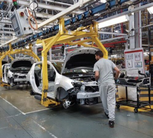 Industria auto critică Guvernul Bolojan: Taxe și programe insuficiente pentru salvarea locurilor de muncă