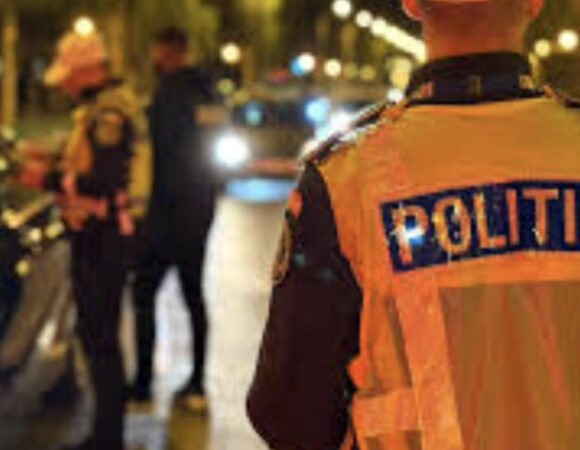 Minor de 17 ani, prins la volanul unei mașini furate în Găești, în toiul nopții Minor de 17 ani, prins la volanul unei mașini furate în Găești, în toiul nopții