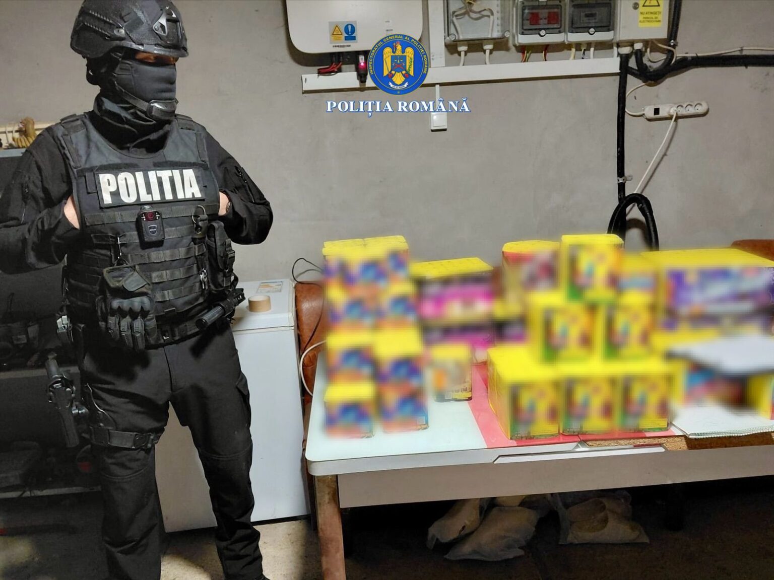 Peste două tone de articole pirotehnice indisponibilizate de polițiști în Târgoviște