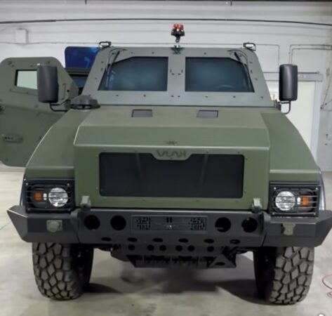 VLAH, vehiculul ușor de luptă dezvoltat la Moreni, la un pas de producția de serie. VLAH, vehiculul ușor de luptă dezvoltat la Moreni, la un pas de producția de serie.