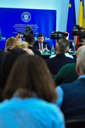 Cartea Electronică de Identitate, element-cheie în modernizarea serviciilor publice din Dâmbovița