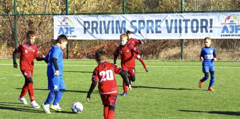 Fotbalul dâmbovițean lansează Campionatul Județean U12 în sezonul 2025-2026 Fotbalul dâmbovițean lansează Campionatul Județean U12 în sezonul 2025-2026