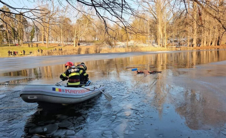 Gheața, un pericol ascuns pe lacuri și iazuri Gheața, un pericol ascuns pe lacuri și iazuri