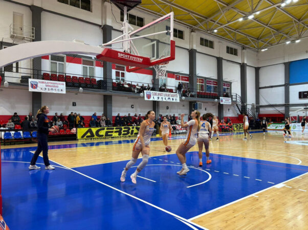 Hai la meci! CSM CSU Târgoviște întâlnește CS Rapid București într-un meci de foc în campionatul național de baschet feminin