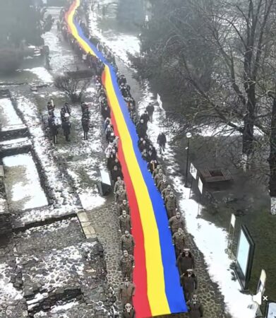 Marșul Tricolorului, moment de unitate și emoție la Târgoviște