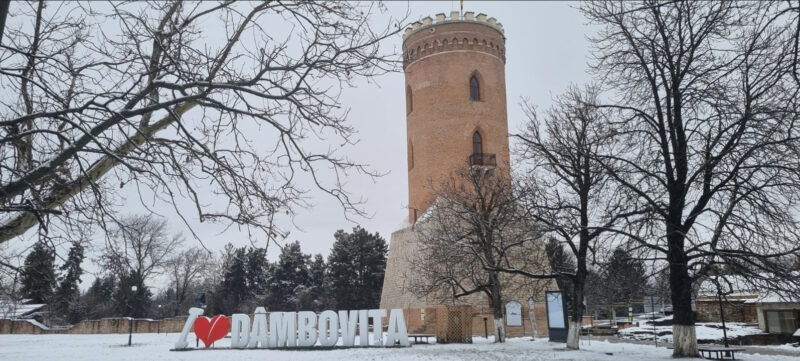 Peste 300.000 de vizitatori au ales obiectivele turistice din județul Dâmbovița în 2025