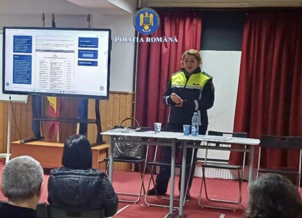  Ziua Internațională a Nonviolenței în Școală, marcată de polițiști la Târgoviște