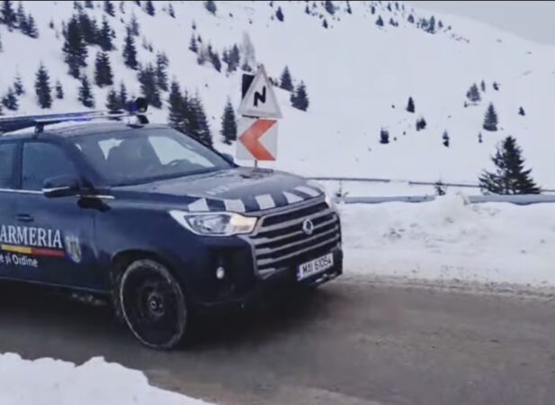 Jandarmii montani dâmbovițeni: Sfaturi de iarnă pentru turiști