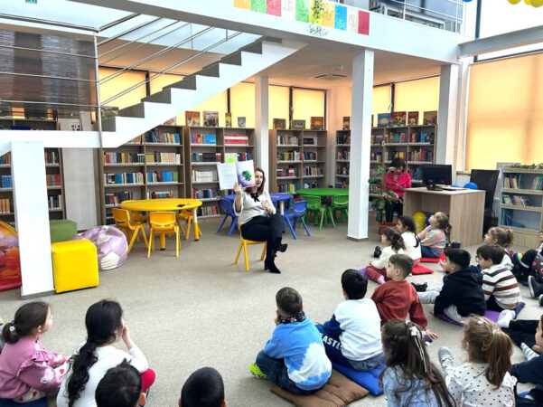 „Micul Prinț" a  adus  magia lecturii la Biblioteca Județeană Dâmbovița