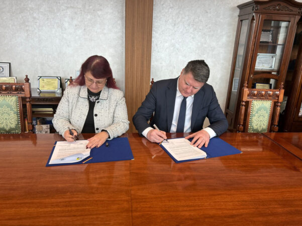 Parteneriat academic între Universitatea „Valahia” din Târgoviște și Universitatea „Angel Kanchev” din Ruse, Bulgaria Parteneriat academic între Universitatea „Valahia” din Târgoviște și Universitatea „Angel Kanchev” din Ruse, Bulgaria