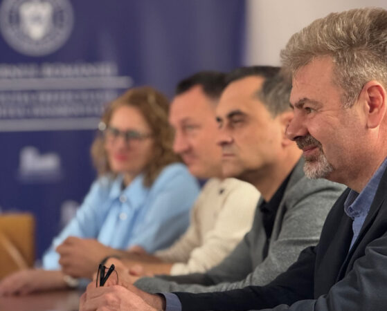 Ședință de Dialog Social la Prefectura Dâmbovița: Soluții  urgente pentru asistenții sociali și profesori