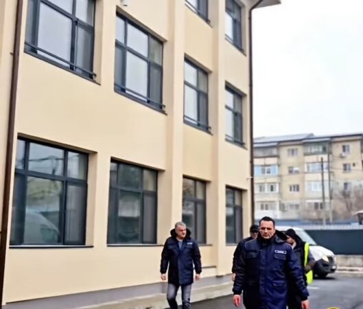 Școala Gimnazială „Tudor Vladimirescu” din Târgoviște, cu doar două săptămâni înainte de redeschidere!