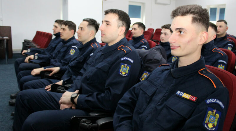 Viitori subofițeri jandarmi în practică la Inspectoratul Dâmbovița