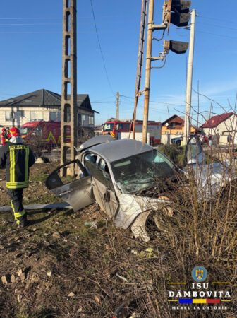 Accident feroviar la Voia: Un autoturism lovit de tren