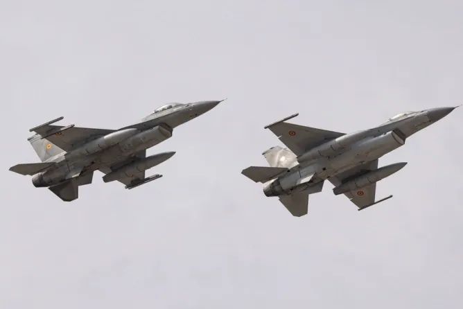 Alertă la granița României: 21 de drone rusești interceptate, Armata analizează toate scenariile Alertă la granița României: 21 de drone rusești interceptate, Armata analizează toate scenariile