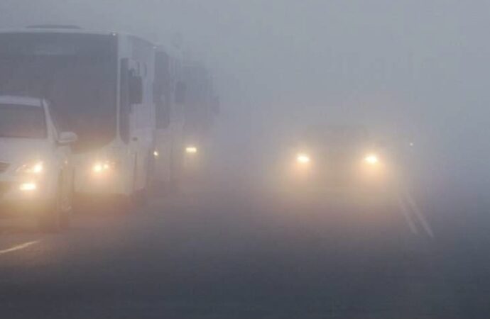  Atenționare de ceață densă – vizibilitate redusă sub 200 m pe mai multe drumuri