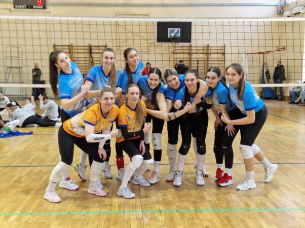 CSM Târgoviște încheie sezonul regulat cu înfrângere în fața liderului CSU Politehnica București CSM Târgoviște încheie sezonul regulat cu înfrângere în fața liderului CSU Politehnica București