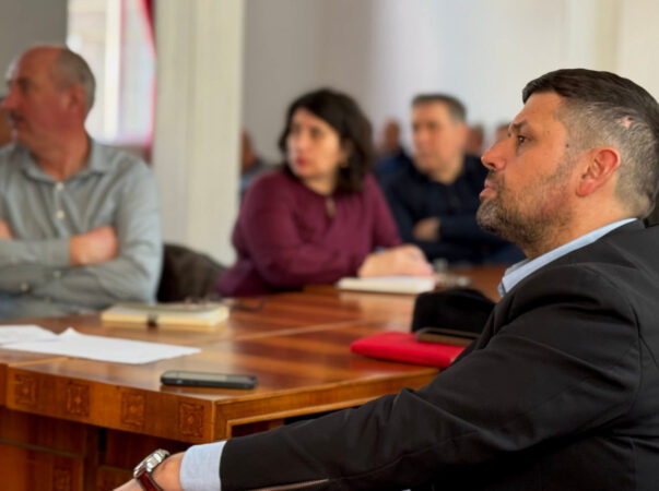 Dâmbovița protejează biodiversitatea: ședință cu primarii pentru zone prioritare Dâmbovița protejează biodiversitatea: ședință cu primarii pentru zone prioritare