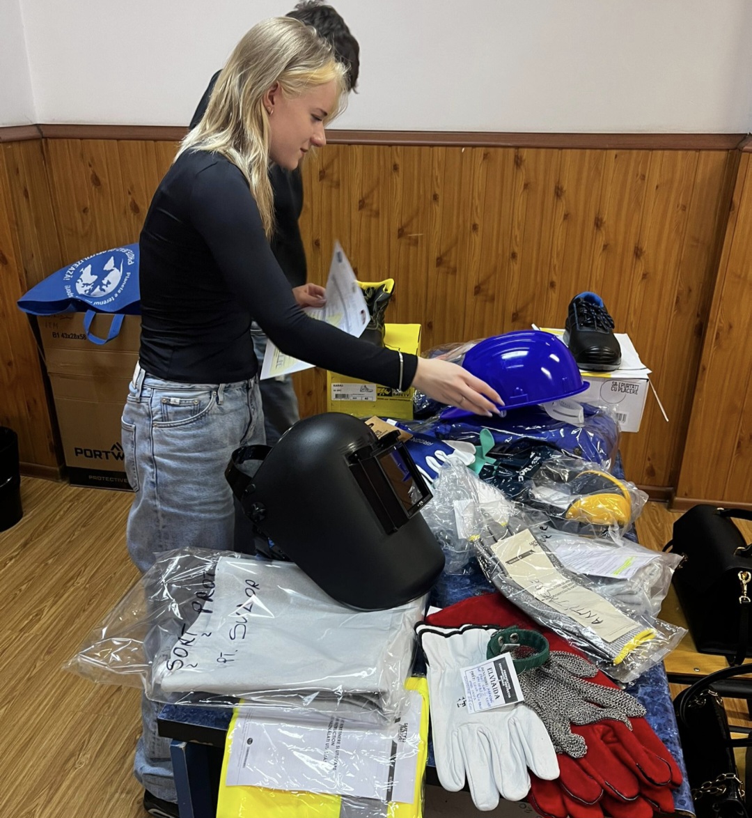 Elevii din Dâmbovița învață siguranța la locul de muncă: Câștigătorii merg la etapa națională de la Iași