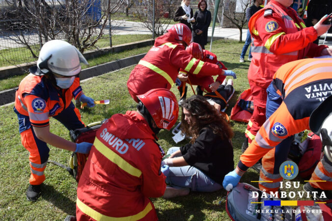 Exercițiu la limita realității: Explozie, incendiu și bagaj suspect, gestionate de ISU Dâmbovița