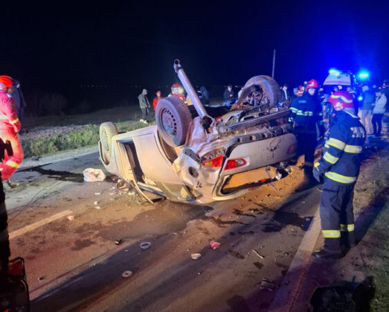 La un pas de tragedie: Accident grav în Băleni Români