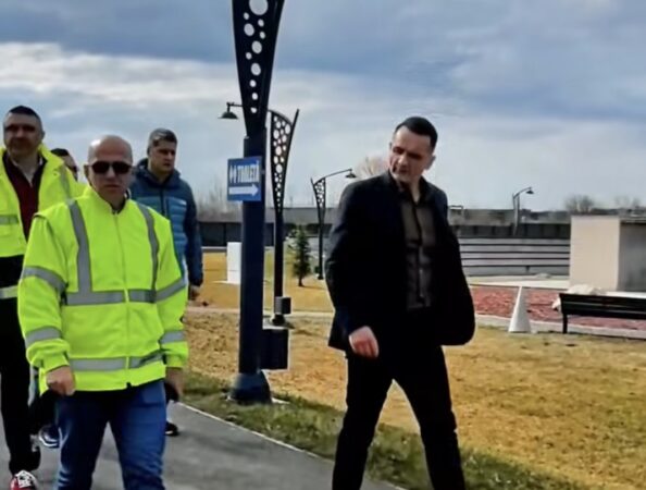 Lacul din zona Complexului de Natație prinde din nou viață