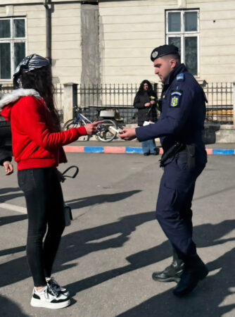 „Misiune dublă” pentru jandarmii dâmbovițeni 