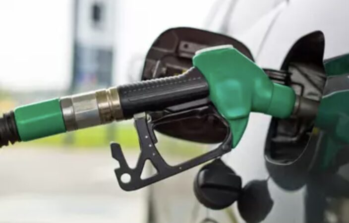 Prima scumpire la carburanți în România, după războiul din Orientul Mijlociu