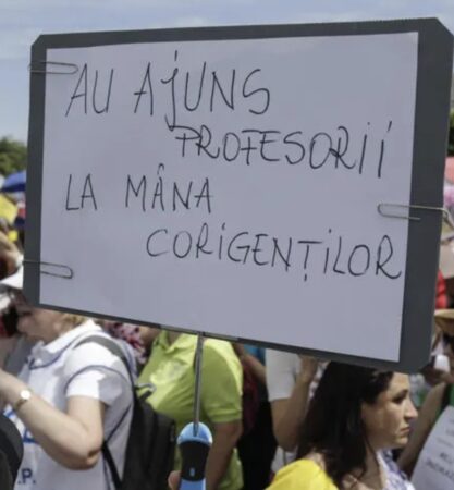 Protestele profesorilor continuă: Drepturile nu se negociază în genunchi!