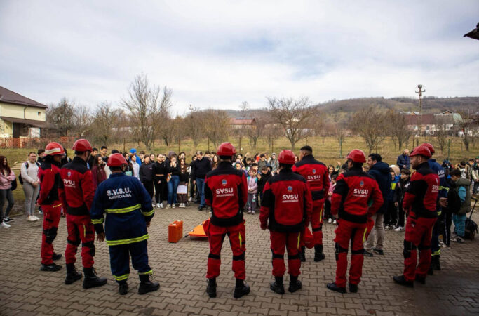 Săptămâna Protecției Civile în județul Dâmbovița: Voluntarii instruiesc comunitățile Săptămâna Protecției Civile în județul Dâmbovița: Voluntarii instruiesc comunitățile