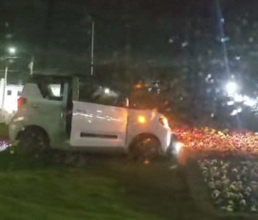 Tânără fără experiență, la un pas de accident într-un sens giratoriu din Târgoviște
