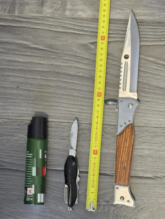 Alertă la Judecătoria Târgoviște: Femeie depistată cu obiecte periculoase 