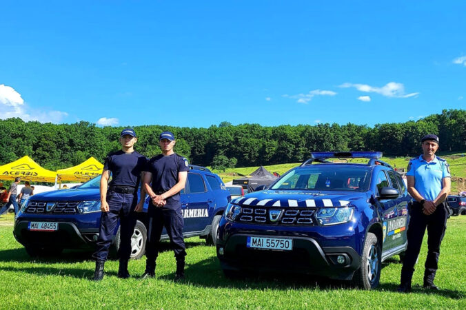 Jandarmii dâmbovițeni, în mijlocul cetățenilor de Sfântul Gheorghe 