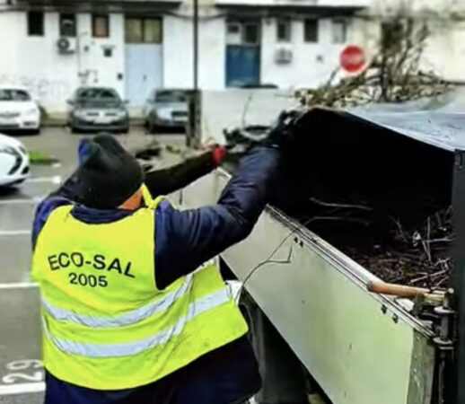 La TÂRGOVIȘTE a început Luna Curățeniei: Spațiile verzi și străzile orașului se curăță 