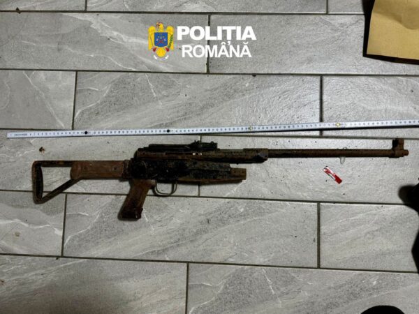 PERCHEZIȚII la braconieri, nouă puști de vânătoare au fost ridicate 