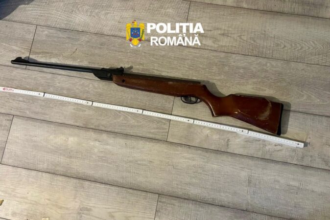Percheziții la Bucșani într-un dosar privind nerespectarea regimului armelor și munițiilor Percheziții la Bucșani într-un dosar privind nerespectarea regimului armelor și munițiilor