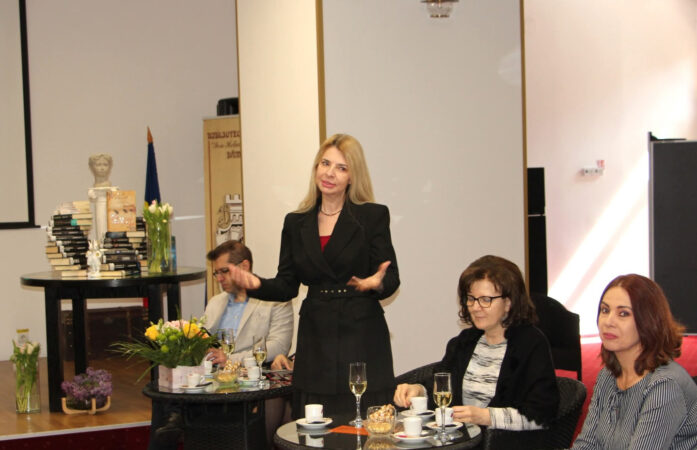 „Povestea care nu se împrumută” – Ziua Bibliotecarului sărbătorită la Biblioteca Județeană Dâmbovița