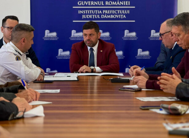 Prefectul județului Dâmbovița, Marian Tănase, și-a înaintat demisia în contextul politic actual