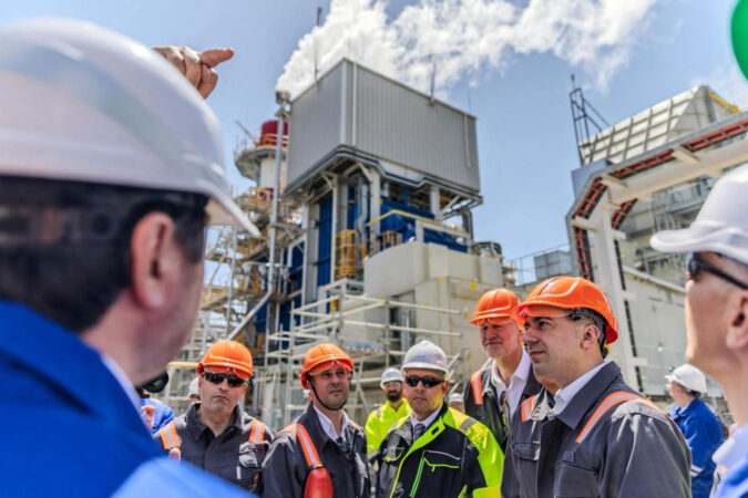 Rafinăria Petromidia, operată de Rompetrol, și-a reluat activitatea la capacitate maximă