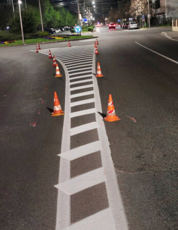 Refacerea marcajelor rutiere, în regim de noapte, pentru creșterea siguranței în trafic la Târgoviște